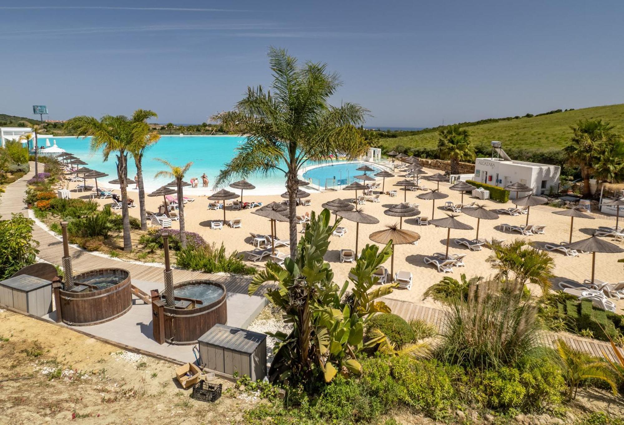 Alcazaba Lagoon 2425 Luxury Private Beach Estepona Exteriör bild